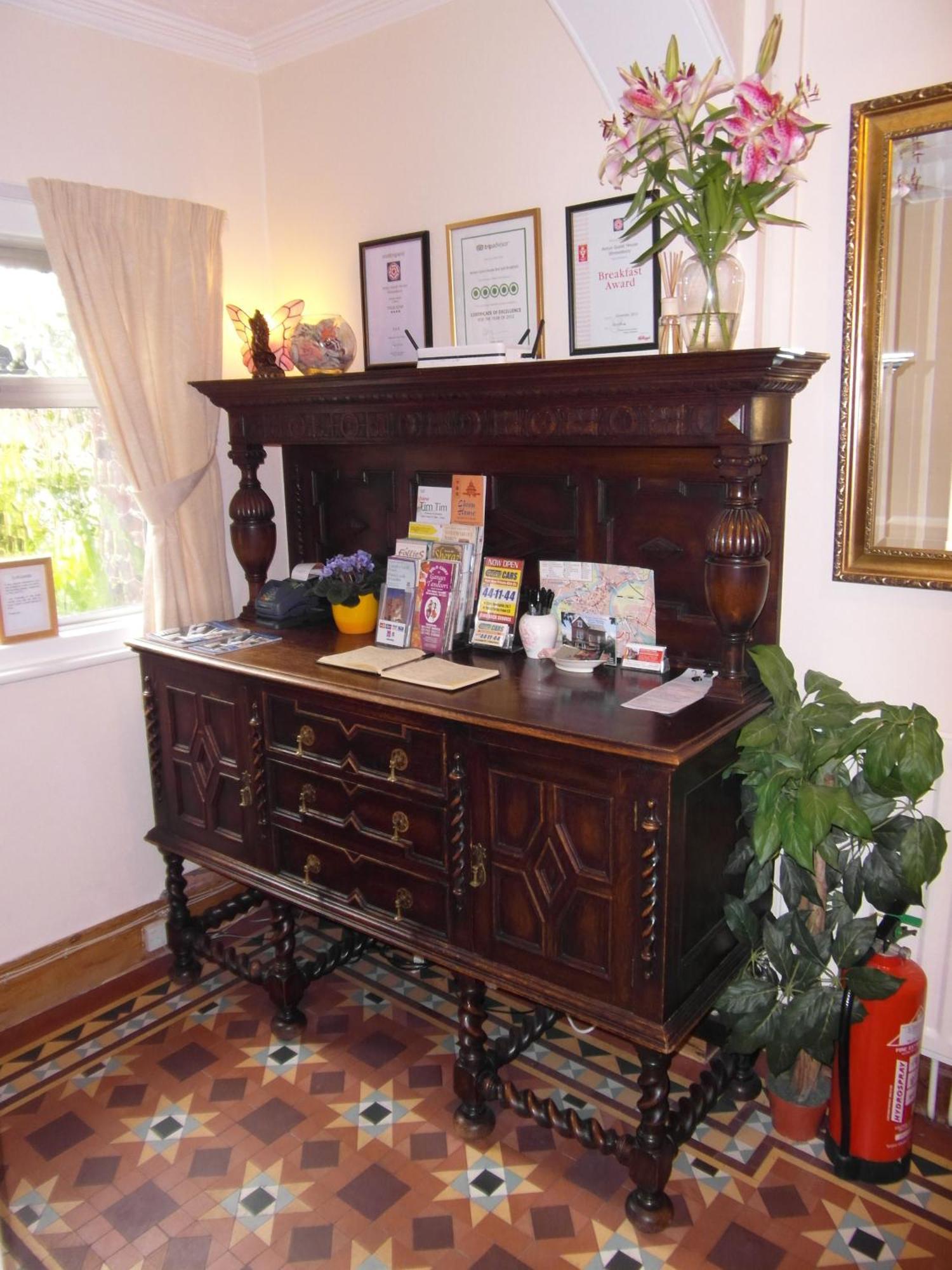 Anton Guest House Bed And Breakfast シュルーズベリー エクステリア 写真