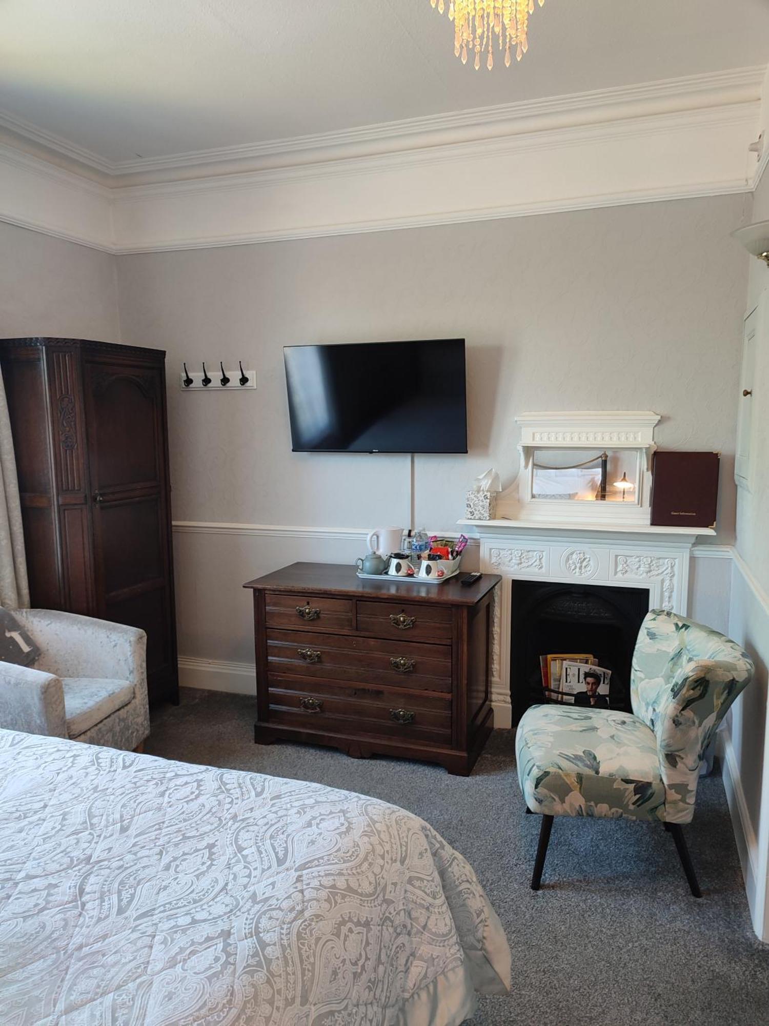 Anton Guest House Bed And Breakfast シュルーズベリー エクステリア 写真